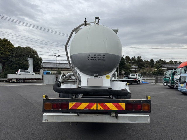日野プロフィアバルク車（粉粒体運搬車）大型（10t）[写真06]