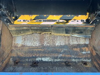 いすゞエルフパッカー車（塵芥車）小型（2t・3t）[写真13]