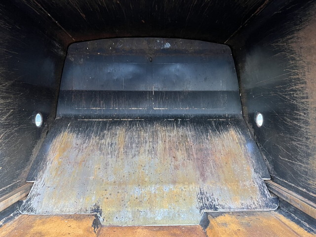 いすゞエルフパッカー車（塵芥車）小型（2t・3t）[写真19]