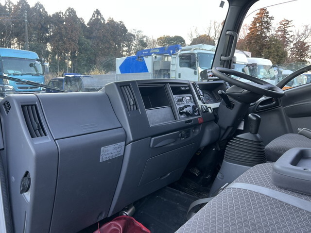 いすゞエルフパッカー車（塵芥車）小型（2t・3t）[写真06]