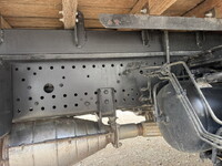 いすゞフォワード平ボディ中型（4t）[写真17]