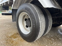 いすゞフォワード平ボディ中型（4t）[写真19]