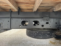 いすゞフォワード平ボディ中型（4t）[写真20]