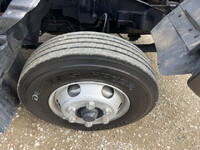 いすゞフォワード平ボディ中型（4t）[写真30]