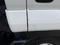 いすゞフォワード平ボディ中型（4t）[写真33]