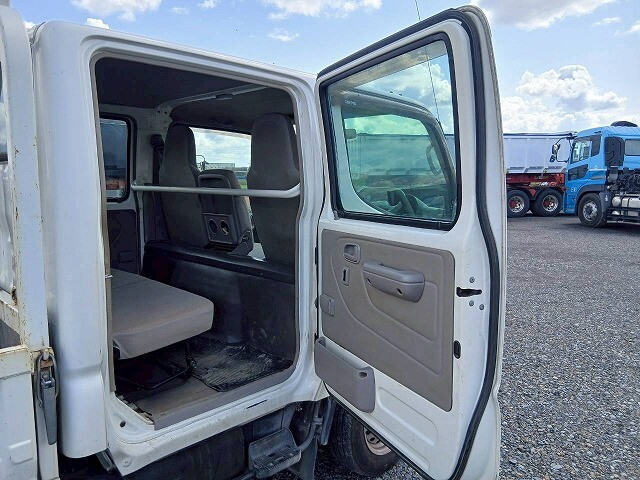 トヨタトヨエースダブルキャブ（Wキャブ）小型（2t・3t）[写真27]