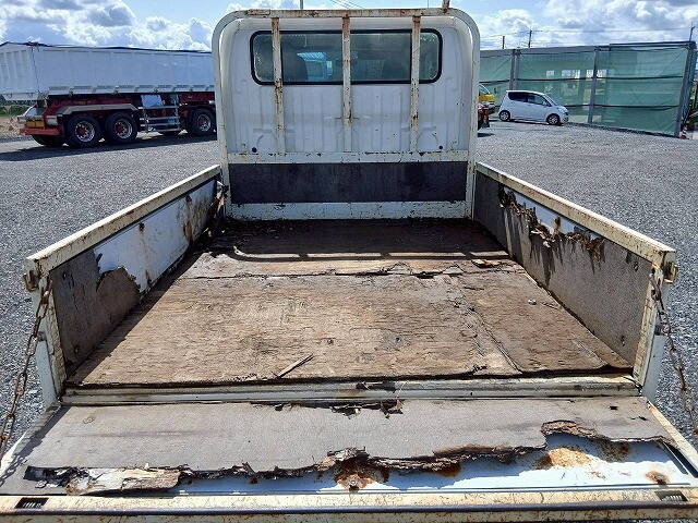 トヨタトヨエースダブルキャブ（Wキャブ）小型（2t・3t）[写真08]