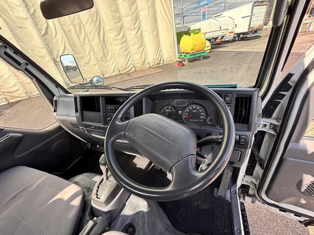 マツダタイタン平ボディ小型（2t・3t）[写真30]