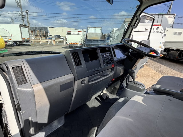 マツダタイタン平ボディ小型（2t・3t）[写真38]