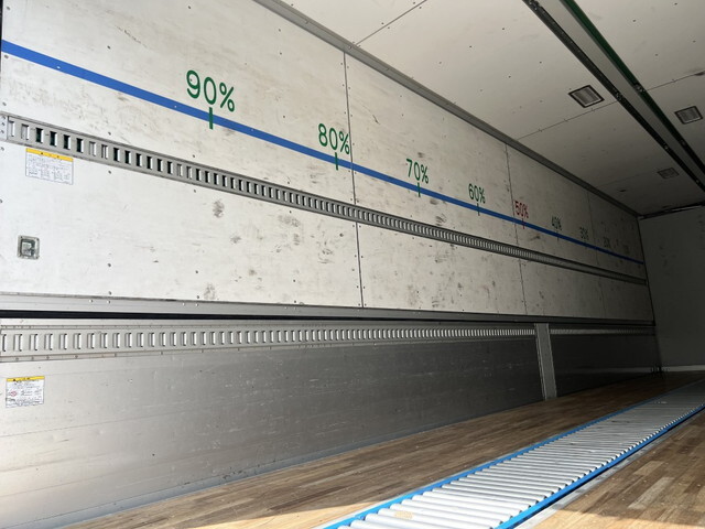 日野プロフィアアルミウイング大型（10t）[写真15]