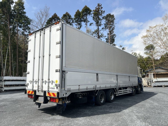 日野プロフィアアルミウイング大型（10t）[写真02]