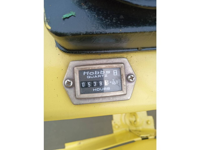 ヤンマーミニユンボ（ミニバックホー）[写真09]