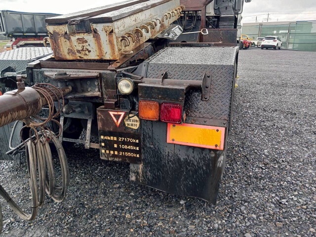 いすゞギガトレーラーヘッド（トラクターヘッド）大型（10t）[写真10]