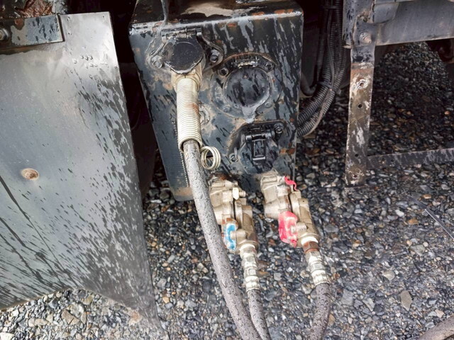 いすゞギガトレーラーヘッド（トラクターヘッド）大型（10t）[写真11]