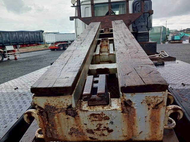 いすゞギガトレーラーヘッド（トラクターヘッド）大型（10t）[写真13]