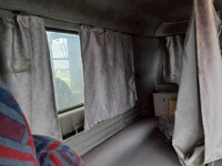 いすゞギガトレーラーヘッド（トラクターヘッド）大型（10t）[写真25]