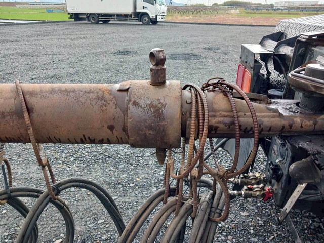 いすゞギガトレーラーヘッド（トラクターヘッド）大型（10t）[写真30]