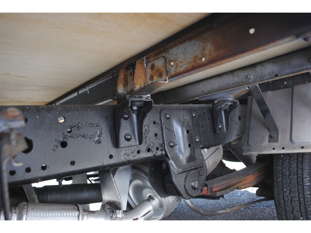 日産アトラス平ボディ小型（2t・3t）[写真18]