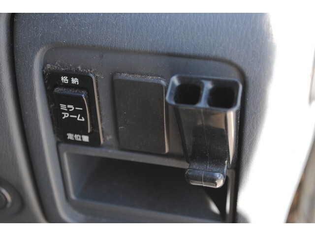 日産アトラス平ボディ小型（2t・3t）[写真33]