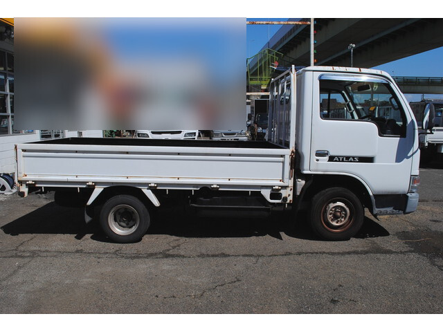 日産アトラス平ボディ小型（2t・3t）[写真06]