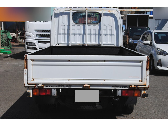 日産アトラス平ボディ小型（2t・3t）[写真08]