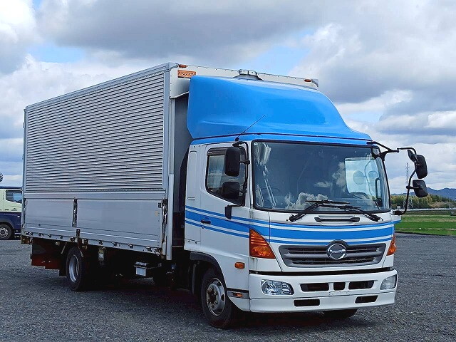 日野レンジャーアルミウイング中型（4t）[写真01]