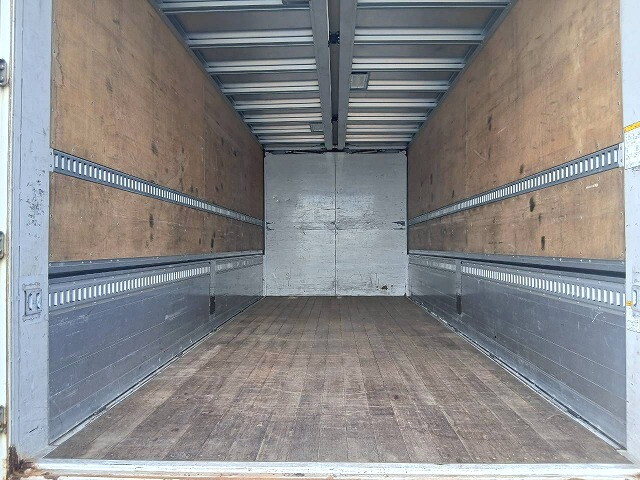 日野レンジャーアルミウイング中型（4t）[写真11]