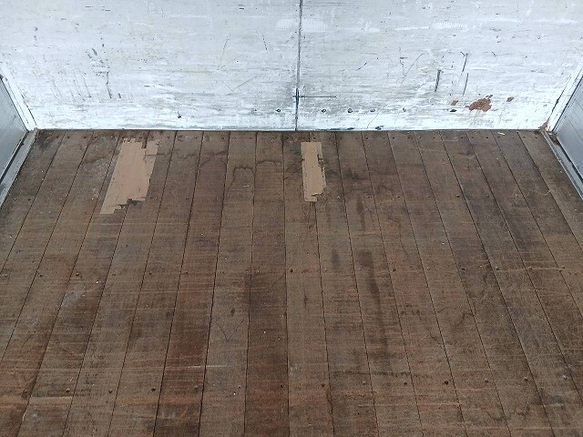 日野レンジャーアルミウイング中型（4t）[写真12]