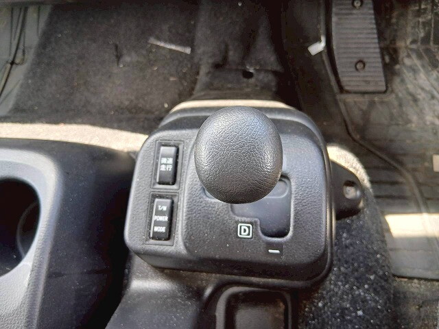 日野レンジャーアルミウイング中型（4t）[写真22]