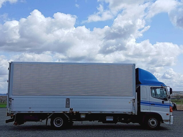 日野レンジャーアルミウイング中型（4t）[写真03]