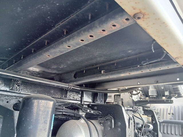 日野レンジャーアルミウイング中型（4t）[写真30]