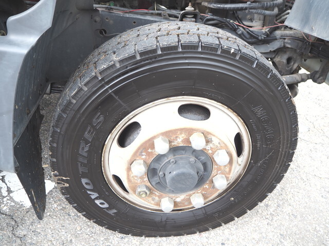 日野レンジャーセルフクレーン3段増トン（6t・8t）[写真23]