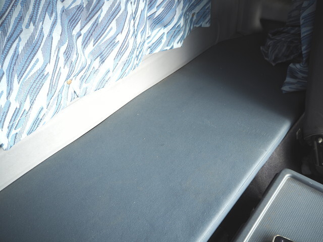 日野レンジャーセルフクレーン3段増トン（6t・8t）[写真37]