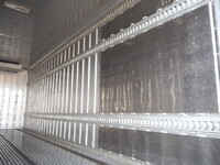 日野レンジャー冷凍車（冷蔵車）中型（4t）[写真13]