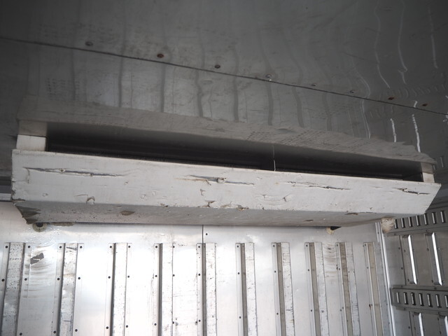 日野レンジャー冷凍車（冷蔵車）中型（4t）[写真14]