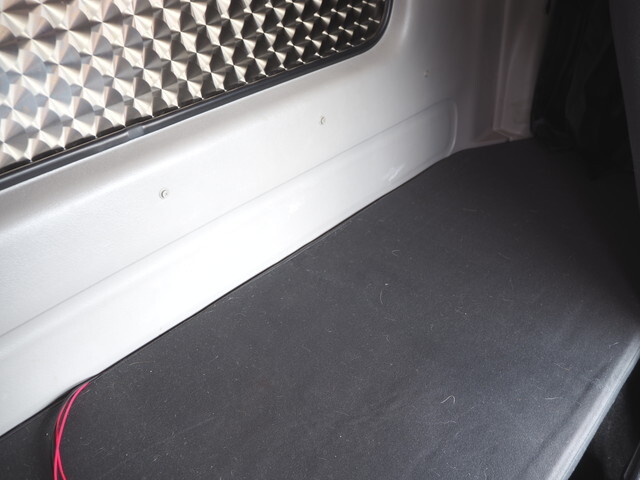 日野レンジャー冷凍車（冷蔵車）中型（4t）[写真36]