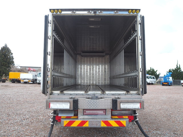 日野レンジャー冷凍車（冷蔵車）中型（4t）[写真09]