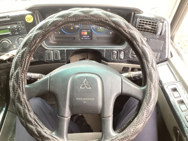 三菱ふそうスーパーグレート平ボディ大型（10t）[写真13]