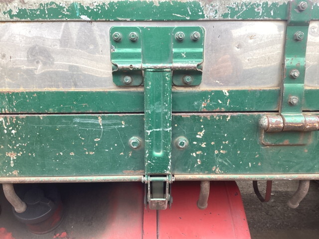 三菱ふそうスーパーグレート平ボディ大型（10t）[写真04]