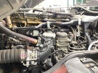 三菱ふそうスーパーグレート平ボディ大型（10t）[写真10]