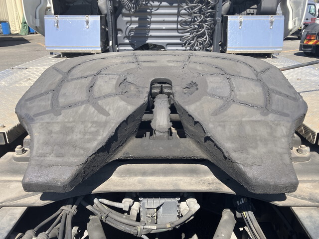 日野プロフィアトレーラーヘッド（トラクターヘッド）大型（10t）[写真16]