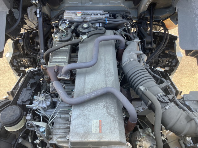 日野プロフィアトレーラーヘッド（トラクターヘッド）大型（10t）[写真25]