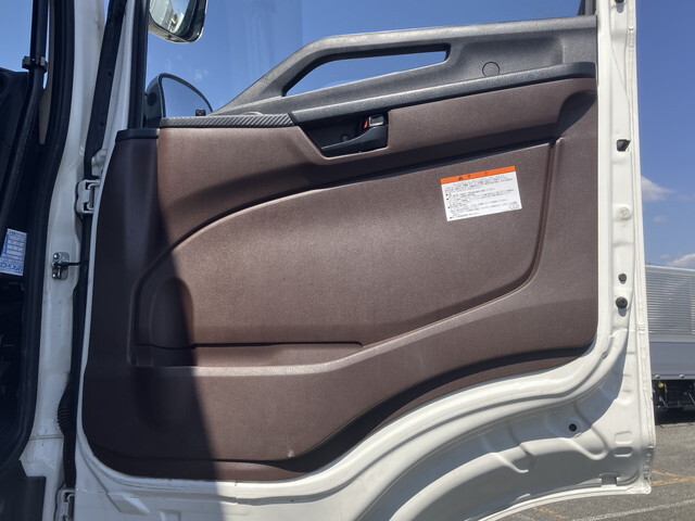 日野プロフィアトレーラーヘッド（トラクターヘッド）大型（10t）[写真28]