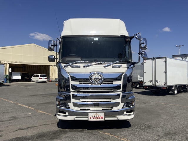 日野プロフィアトレーラーヘッド（トラクターヘッド）大型（10t）[写真06]