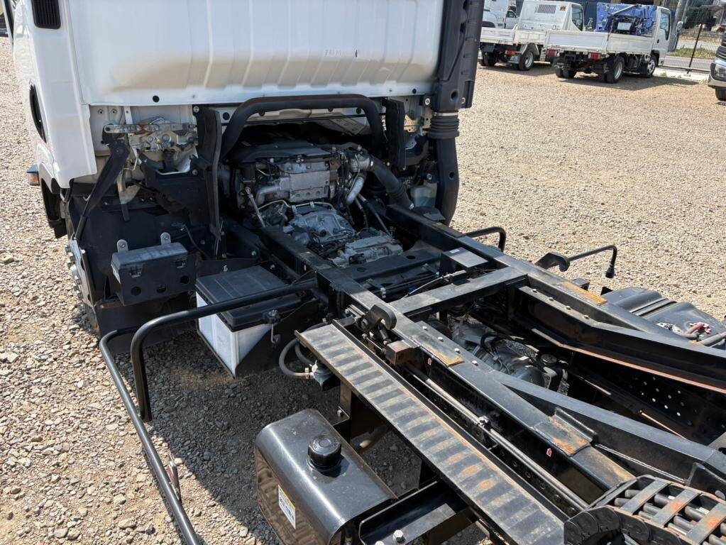 いすゞエルフセーフティローダー小型（2t・3t）[写真12]