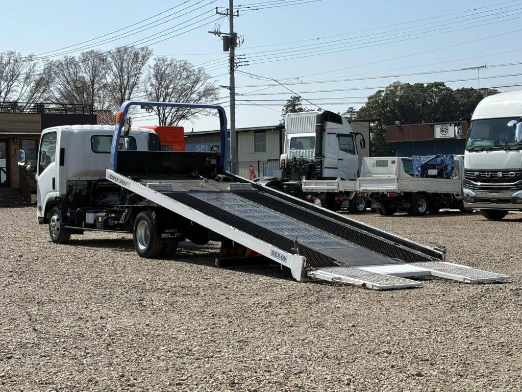 いすゞエルフセーフティローダー小型（2t・3t）[写真04]