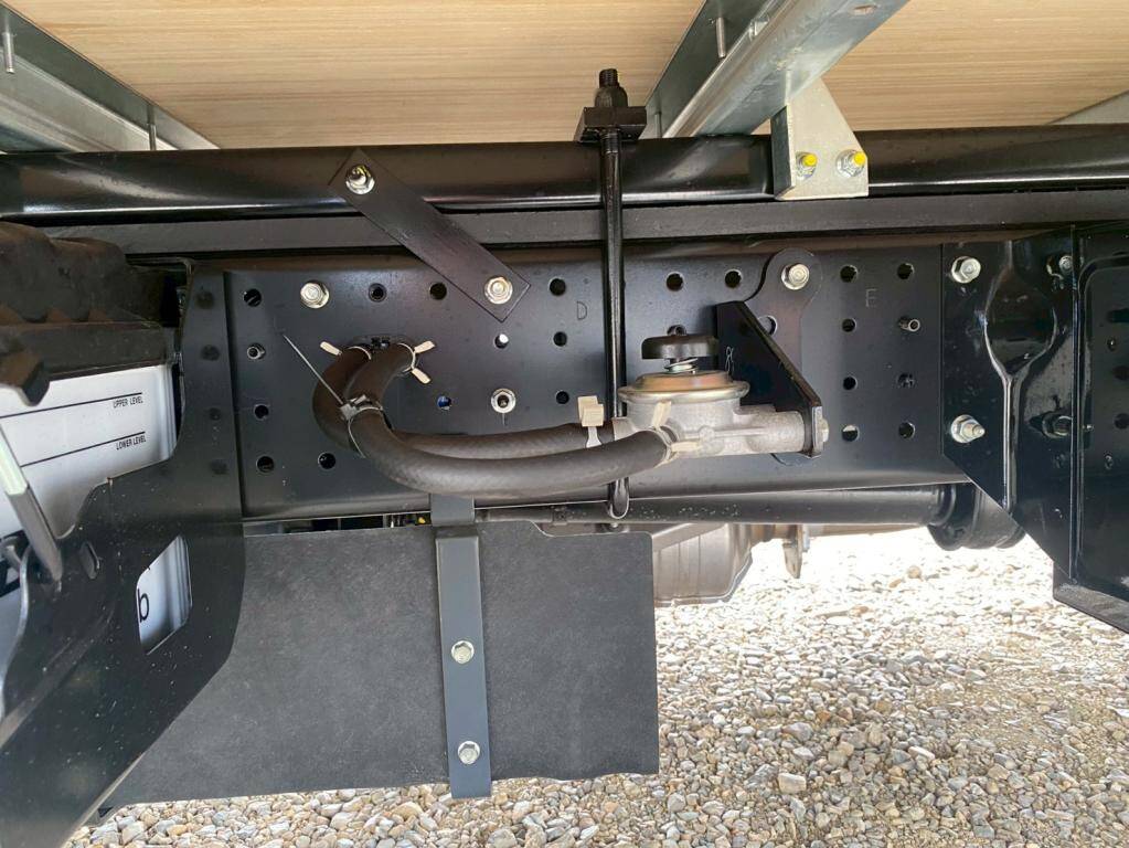 いすゞエルフアルミバン小型（2t・3t）[写真12]