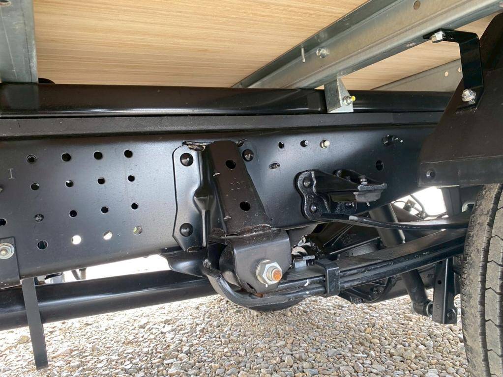 いすゞエルフアルミバン小型（2t・3t）[写真13]