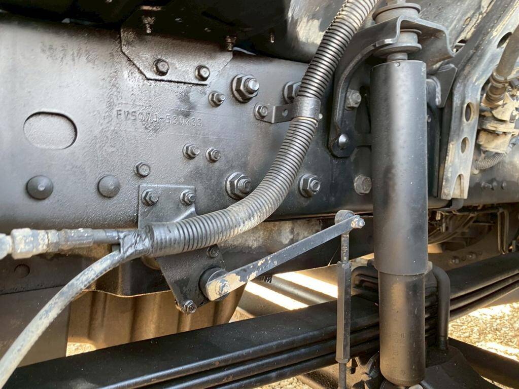 三菱ふそうスーパーグレートトレーラーヘッド（トラクターヘッド）大型（10t）[写真12]