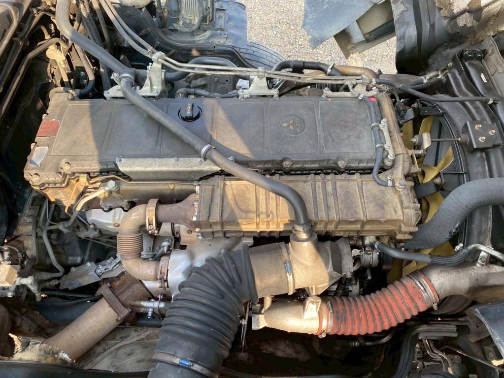 三菱ふそうスーパーグレートトレーラーヘッド（トラクターヘッド）大型（10t）[写真15]